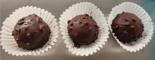 नवीनतम कंपनी ब्लॉग के बारे में नवीनतम समकालिक चॉकलेट और मूंगफली कोटिंग तकनीक ने सफलतापूर्वक मोची उत्पादन की चुनौती का समाधान किया।